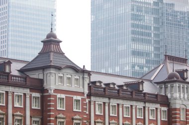 Eski binalar ve Tokyo Kulesi, Japonya.