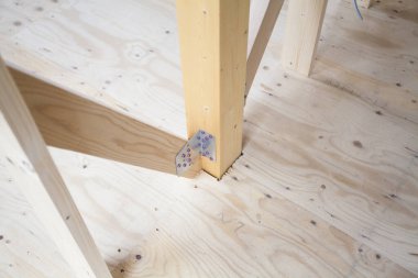 İkametgah ahşap ev inşaatı dolabı. 