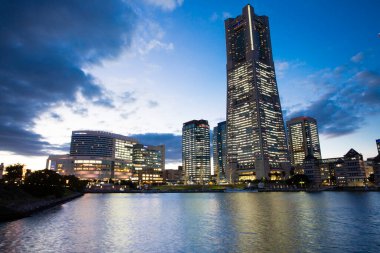 Gayrimenkul ve şirket inşaatı için iş konsepti. Yokohama, Japonya