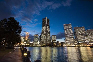 Gayrimenkul ve şirket inşaatı için iş konsepti. Yokohama, Japonya
