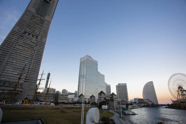 Utsikt Över Yokohama Minato Mirai Skyskrapor Och Pariserhjul Större Tokyo — Stockfoto
