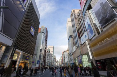 Alışveriş bölgesi Ginza Pedestrian Paradise, Japonya, Tokyo, Chuo City, Ginza