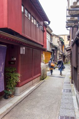 Japon caddesinin gündüz mimarisi. 