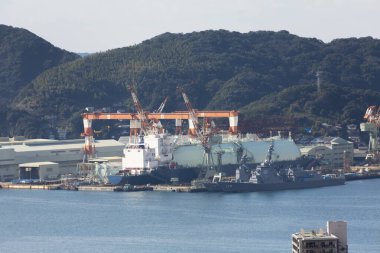 Japon şehrindeki endüstriyel liman