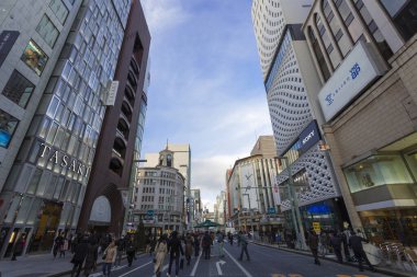 Alışveriş bölgesi Ginza Pedestrian Paradise, Japonya, Tokyo, Chuo City, Ginza
