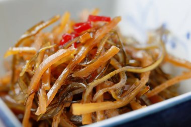 Kore yemeği, kızarmış pirinç eriştesi, Kore yemeği.