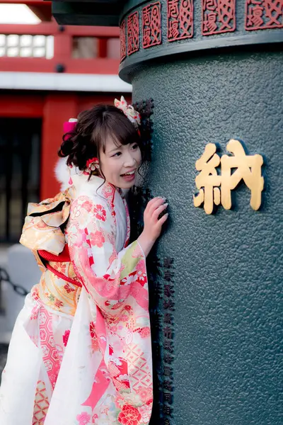 stock image Beautiful Japanese woman wearing traditional dress. Stylish outdoor portrait 