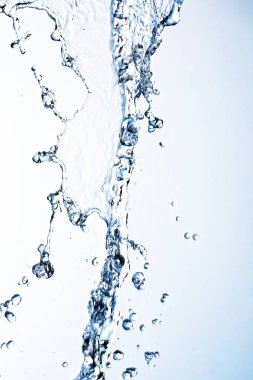 Temiz su dökülüyor, soyut macto arkaplanı