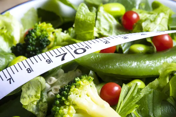 Hälsosam Mat Tejp Grönsallad Färsk Grön Broccoli Med Spenat Och — Stockfoto