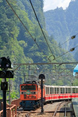 Kurobe Gorge Demiryolu, Kurobe, Toyama, Japonya
