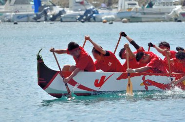 Tekne festivaline katılan Asyalı sporcular