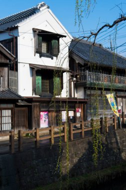 Chiba ilindeki eski Katori şehrinde geleneksel Japon mimarisi.