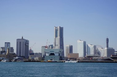 Cosmo Clock 21 dönme dolap ve Minato Mirai 21 Marina (21, Minato Mirai Nijichi), kısaca Minato Mirai, Japonya 'nın Yokohama şehrinin merkezi ticaret bölgesi.