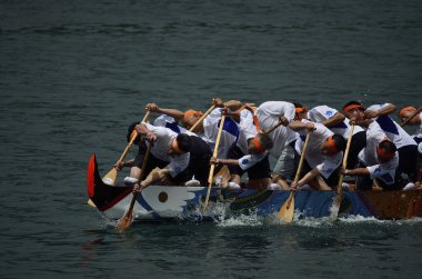 Tekne festivaline katılan Asyalı sporcular