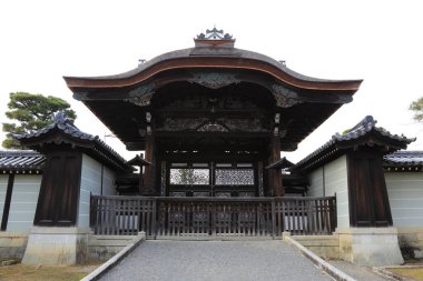 Güzel Japon tapınağı, Budizm ve din kavramı