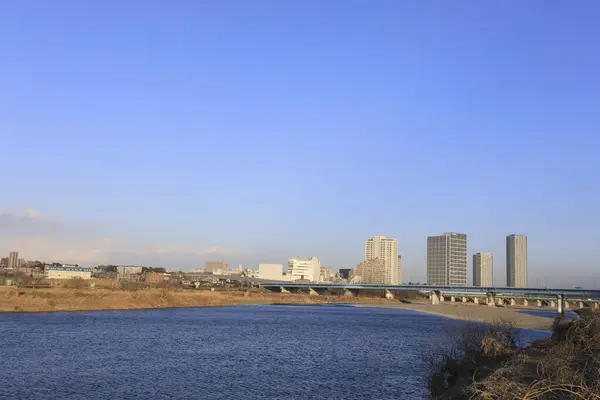 El río Tama y la estación de Futakotamagawa se encuentran en Setagaya