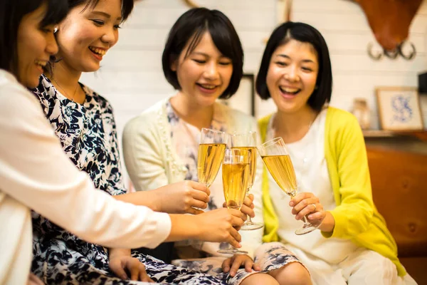 Happy Young Asian Women Drinking Champagne Party — Stock Photo, Image