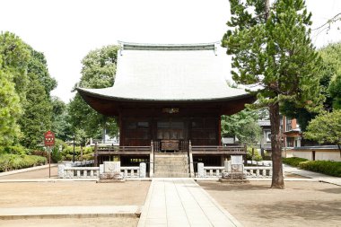 Güzel Japon tapınağı, Budizm ve din kavramı