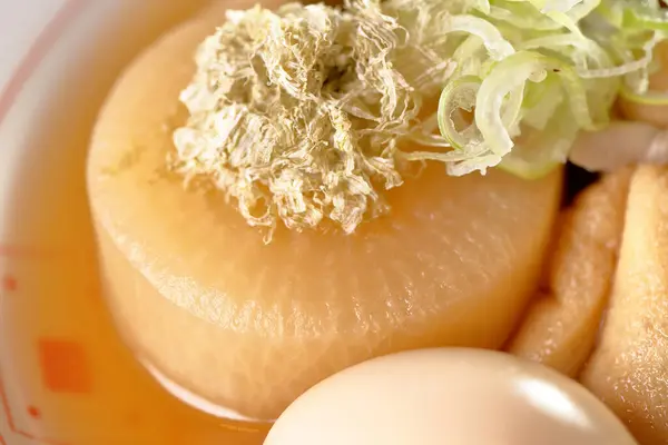 煮萝卜是日本人自己做的一道菜 — 图库照片