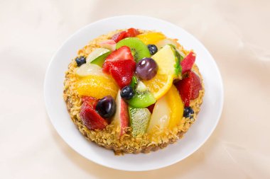 Bir sürü meyveli pastanın yemek fotoğrafı