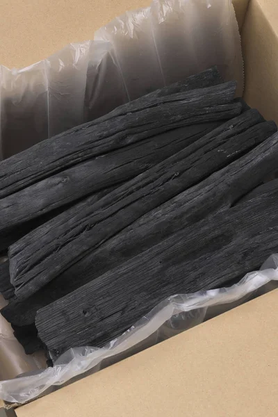 Kutudaki Siyah Kömür — Stok fotoğraf
