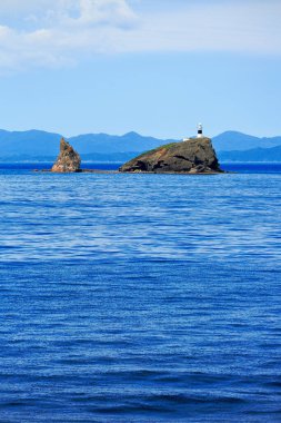 Japonya 'da deniz feneri ve deniz manzarası