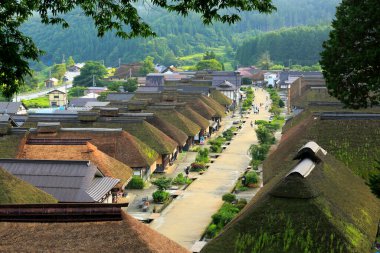 Ouchi Juku, eski posta kasabası Edo döneminin çatılı evleri, Fukushima, Japonya