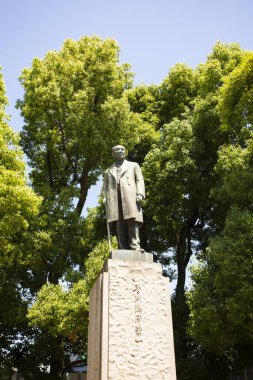 Shibusawa Eiichi Heykeli. Chiyoda, Tokyo, Japonya 'da heykel