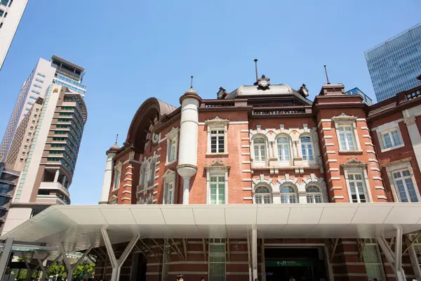 Tokyo İstasyonu, Chiyoda City, Tokyo, Japonya 'daki tren istasyonu.