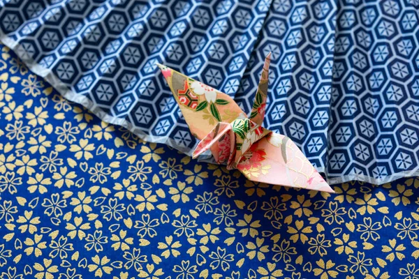Origami Papírový Jeřáb Pozadí — Stock fotografie