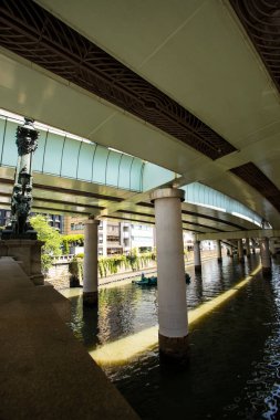 Tokyo metropol bölgesinde Nihonbashi Köprüsü, Japonya