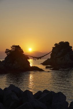 Japonya 'da denizde güzel bir gün batımı