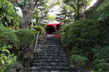 Güzel Japon tapınağı, Budizm konsepti