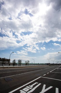 Şehirdeki otoyol manzarası