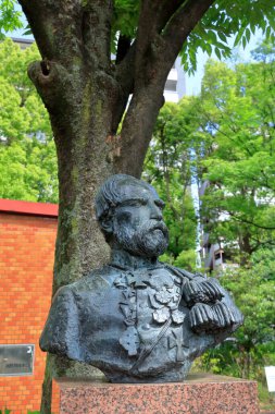 Philipp Franz Balthasar von Siebold (1796-1866). Alman doktor, botanikçi ve gezgin. Japon florası ve faunası üzerine çalışmaları ve Japonya 'da Batı tıbbının tanıtımı ile ünlüdür.