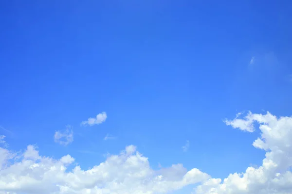 Modrá Obloha Krásnými Mraky Přírodní Pozadí Obloha Mraky — Stock fotografie
