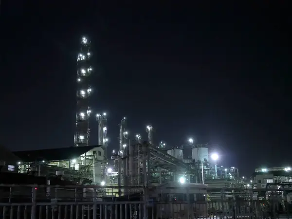 Die Ölraffinerie Der Nacht — Stockfoto
