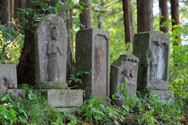 Eski mezarlık manzarası