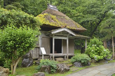 Kırsal Asya 'da geleneksel Japon tarzı ev