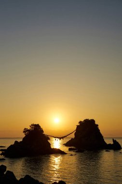 Japonya 'da denizde güzel bir gün batımı