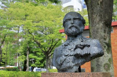 Philipp Franz Balthasar von Siebold (1796-1866). Alman doktor, botanikçi ve gezgin. Japon florası ve faunası üzerine çalışmaları ve Japonya 'da Batı tıbbının tanıtımı ile ünlüdür.