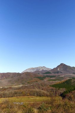 güzel dağ arkaplan görüntüsü 