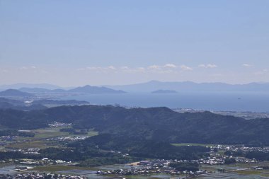 Dağın tepesinden manzara çok güzel. Ibuki, Japonya