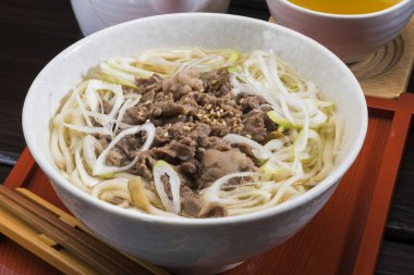 Susamlı şehriye çorbası.