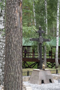 Kutsal üçlünün kilisesinde çapraz