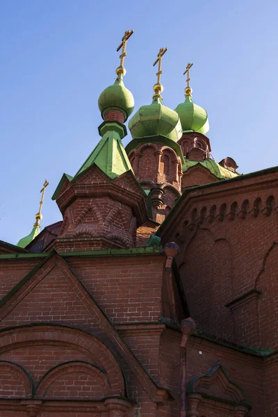 俄罗斯车里雅宾斯克美丽的Alexander Nevsky教堂 — 图库照片