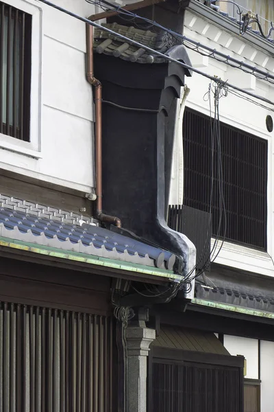 日本の伝統的な家のファサード — ストック写真