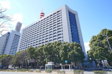 Kasumigaseki, Chiyoda-ku, Tokyo, Japonya 'daki Metropolitan Polis Merkezi binasının görüntüsü