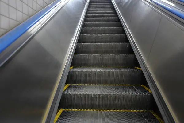 Escaliers Modernes Dans Métro — Photo