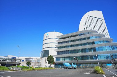 Minato Mirai 21 Marina (d. 21, Minato Mirai Nijichi), Japonya 'nın Yokohama şehrinin merkezi ticaret bölgesi.